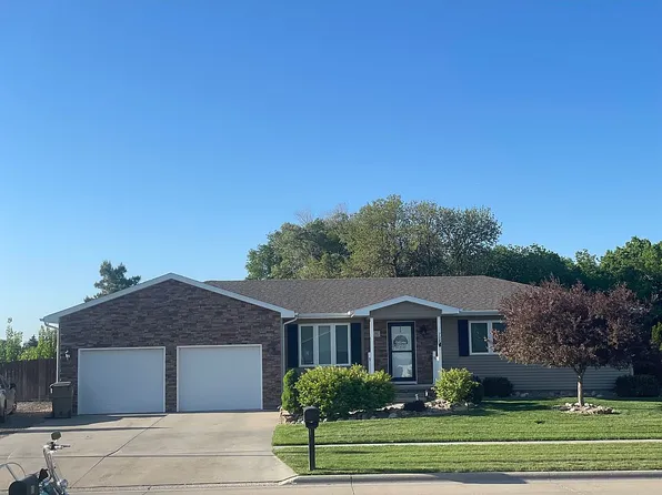 708 Drew Ln, Gibbon, NE 68840