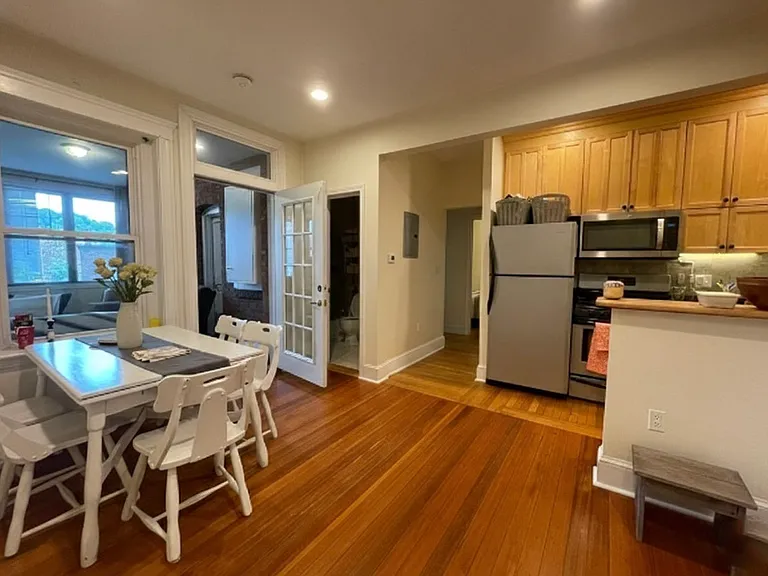 191 Winthrop Rd #2 — Photo 10