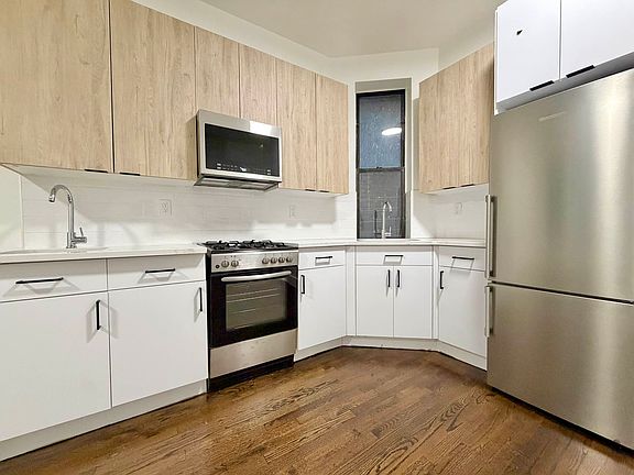 2nd image of 647 Willoughby Ave APT 2
