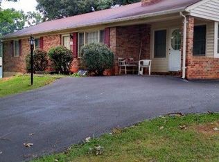 106 Howard Dr, Madison Heights, VA 24572