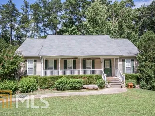9 Shadowood Dr, Newnan, GA 30265