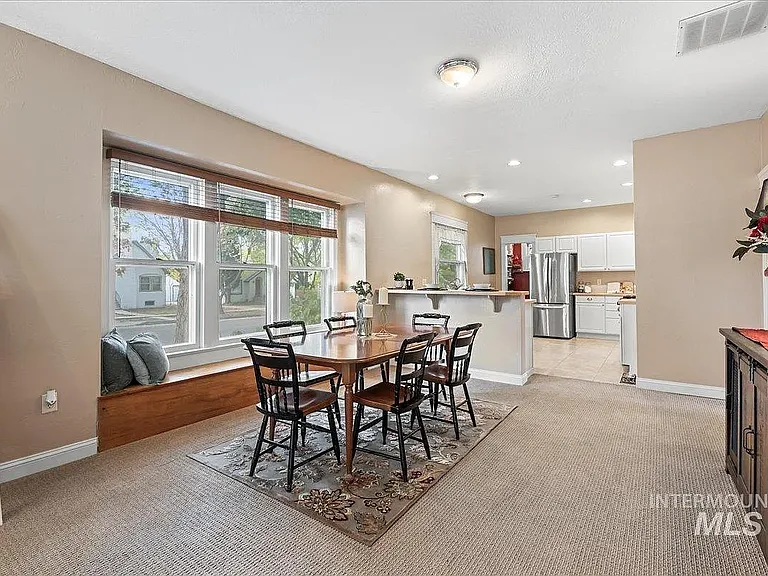 520 S 15th Ave — Photo 15