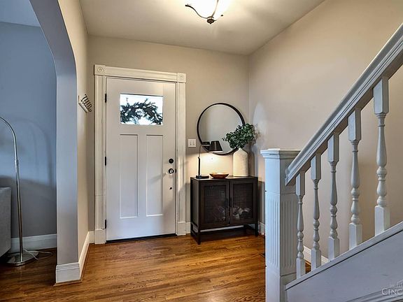 5th image of 2861 Markbreit Ave