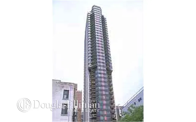 Rented by Douglas Elliman | media 19