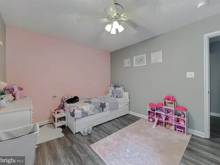 48221 Keel Dr — Photo 28