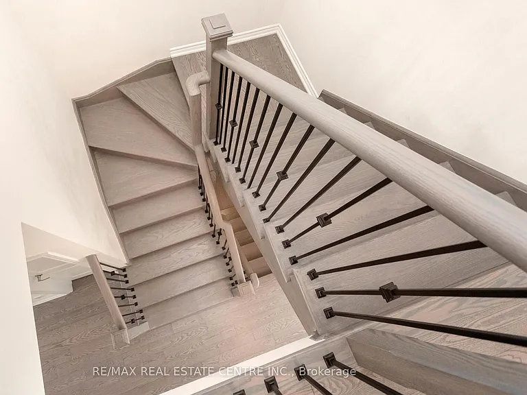 353 Inspire Blvd — Photo 14