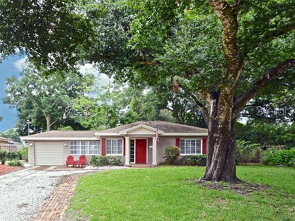 2nd image of 733 Wessex Pl