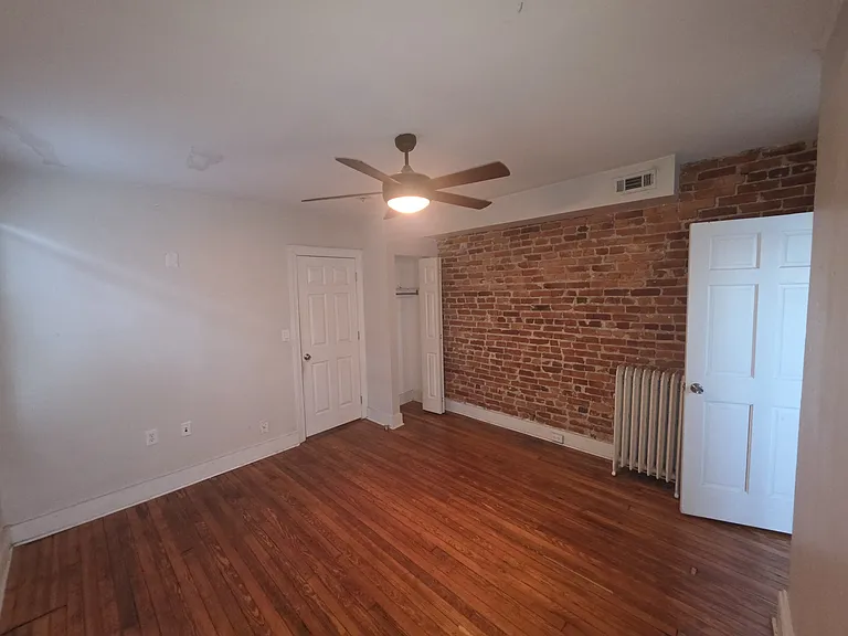 1242 Columbia Rd NW — Photo 10