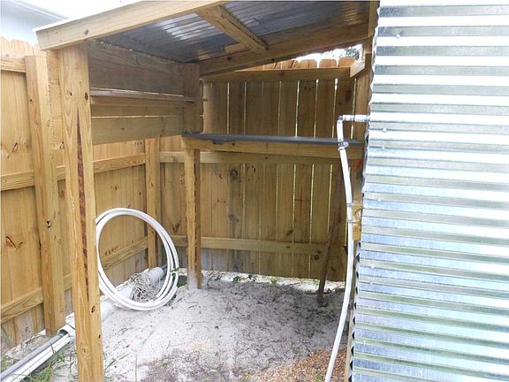 5th image of 121 Dixie View Ln