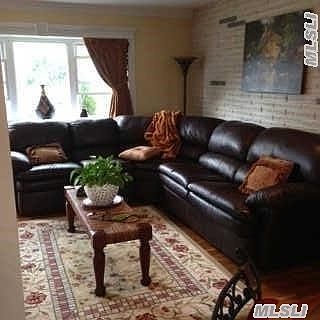 2nd image of 122 Louisiana Ave