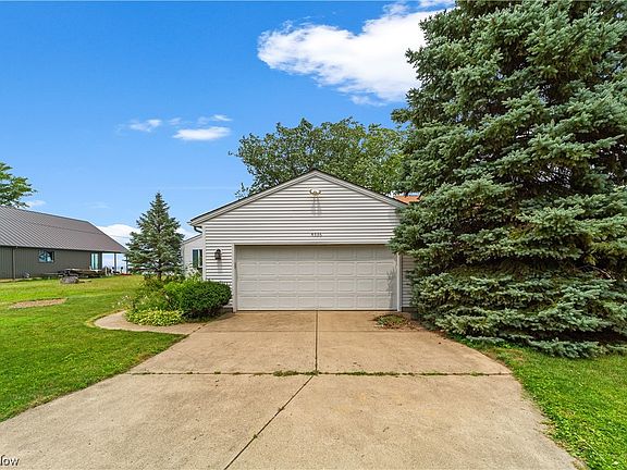 4th image of 4336 Edgewater Dr