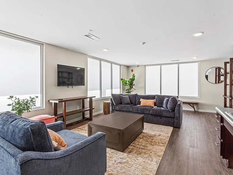 Stanton Park Apartments — Photo 8