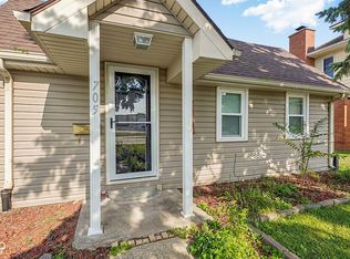 705 S 22nd St, Elwood, IN 46036
