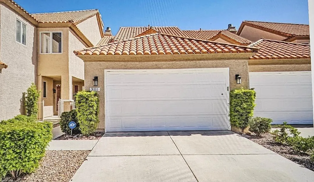 2 bed, 2.5 bath, 2165 sqft, $3,150 — Photo 4
