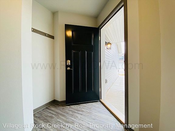 2nd image of 2831 NW 40th Ln