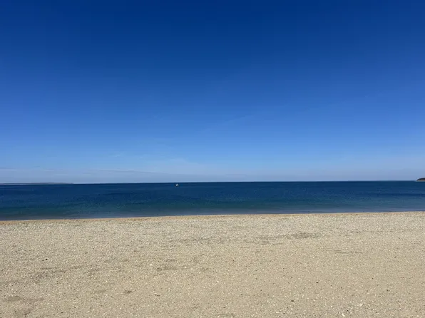 16 Navy Rd, Montauk, NY