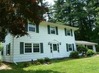 7 Regina Dr, Chelmsford, MA 01824