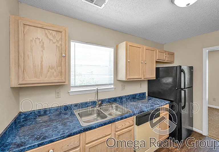 6749 Lakes Edge Ln — Photo 10