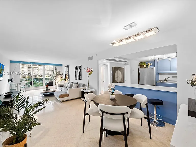2301 Collins Ave #408 — Photo 53