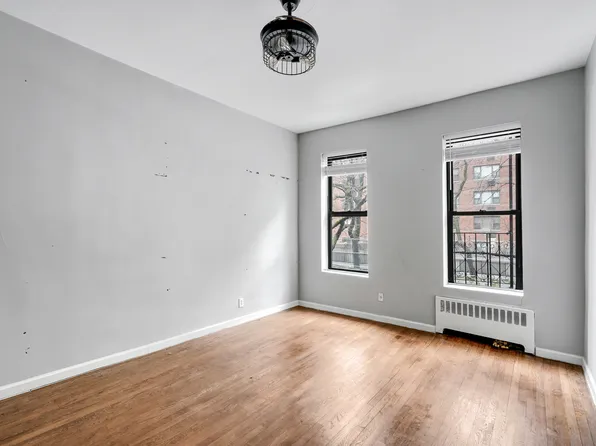 311 E 73rd St APT 1B, New York, NY 10021