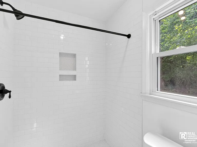 108 Eagle St — Photo 12