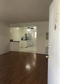 834 Victor Ave — Photo 15