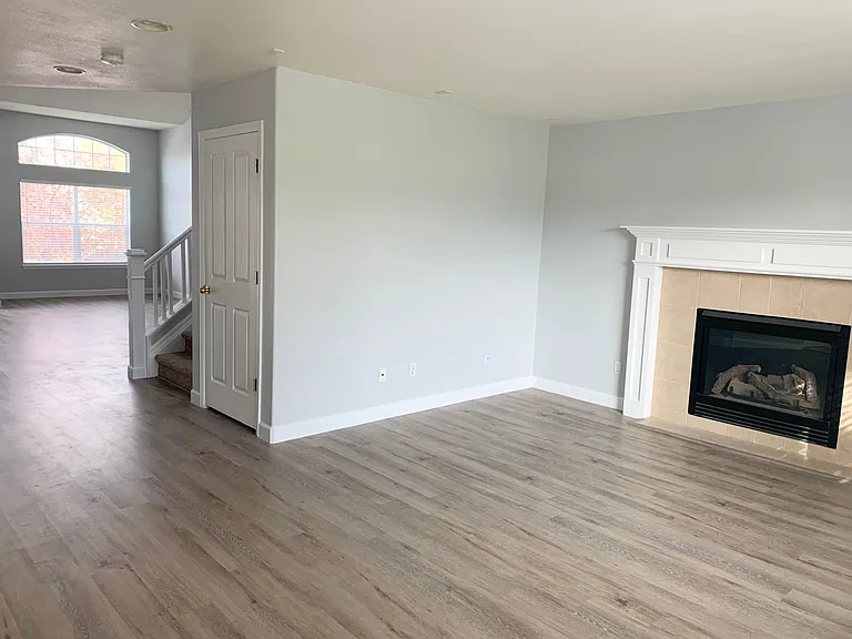 9277 Melborne Ct — Photo 7