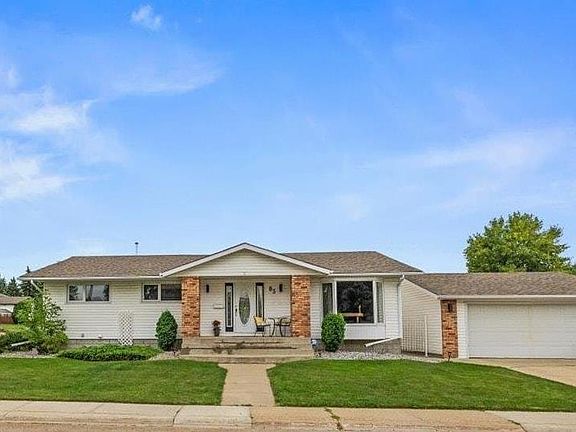 2nd image of 83 Galloway Dr