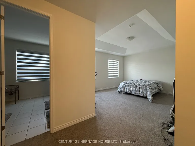 18 Dolucci Cres E — Photo 17