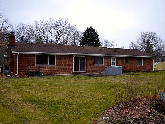 2nd image of 8112 Rushwood Ln