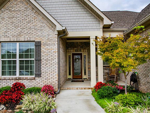 2nd image of 708 Maclaren Way