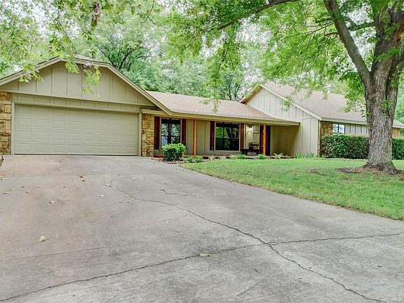 4th image of 9758 Swan Dr