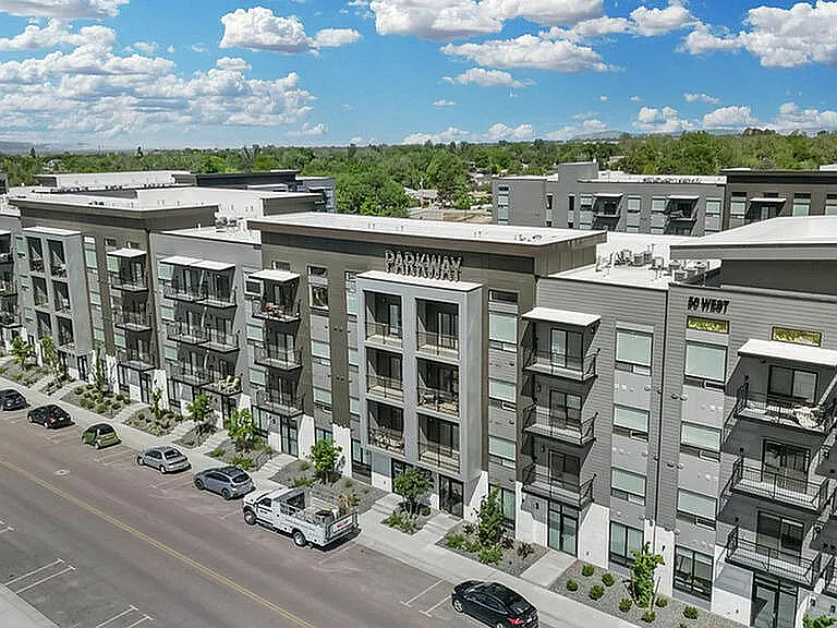 The Parkway Apartments — Photo 35