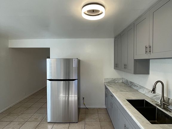 2nd image of 5049 Sterling Ct