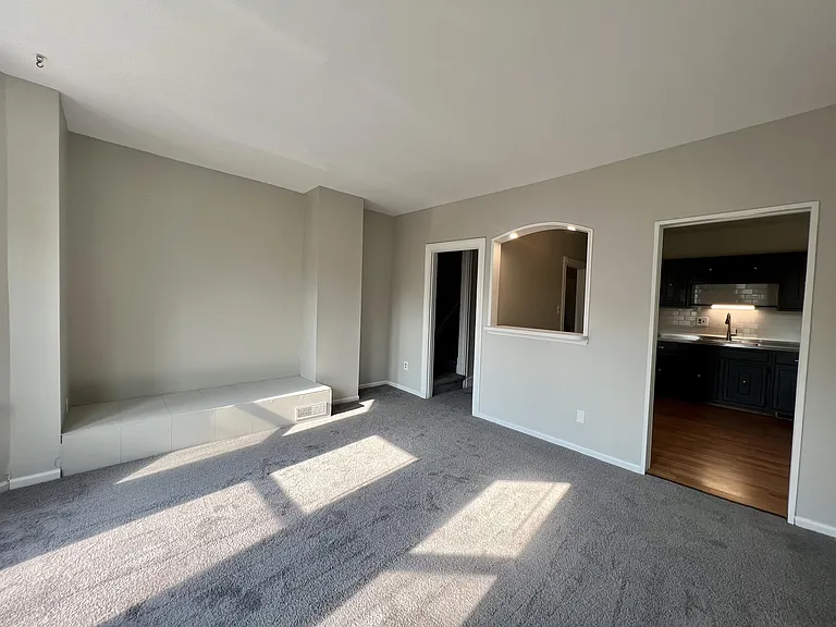 1323 N Dupont St #B — Photo 10
