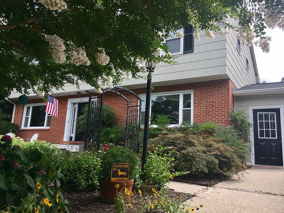 481 White Plains Court