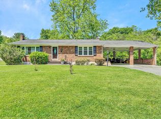914 Clearwater Ave, Roanoke, VA