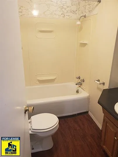 1136 Geele Ave — Photo 9