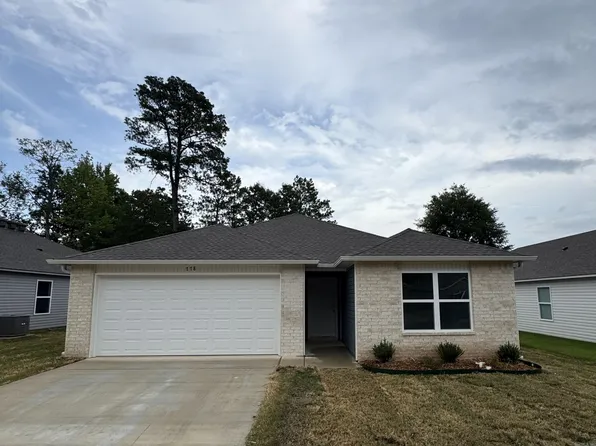 778 Gussy Ln, Benton, AR 72019
