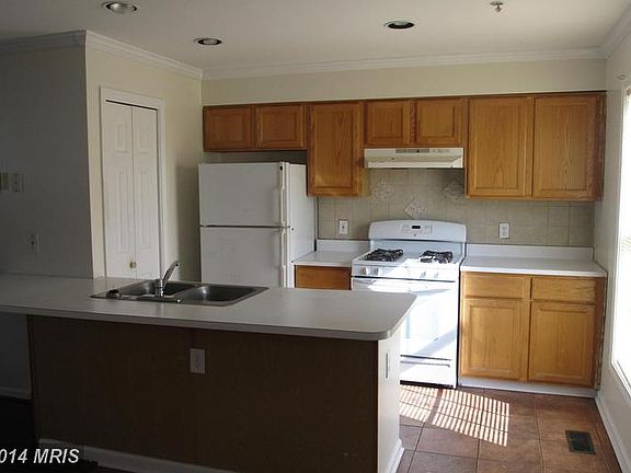 4th image of 902 Bellweather Ct