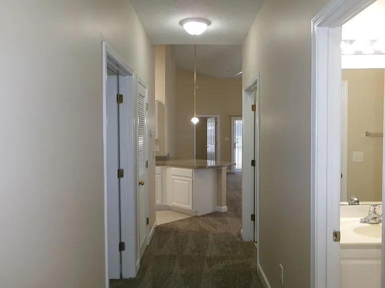 148 Westhaven Dr #10H — Photo 2