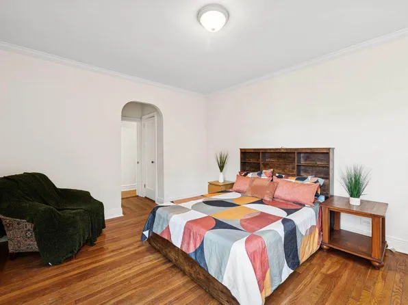 57 Park Terrace West image 12 of 16