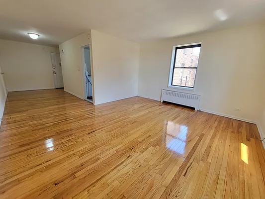 Rented by Queens Apartments Realty LLC | media 1