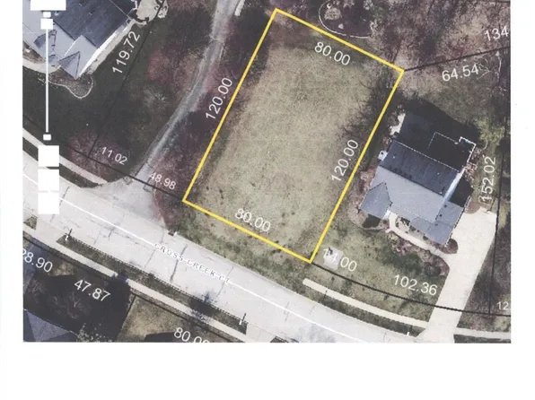 2304 Cross Creek Ct, Lewis Center, OH 43035