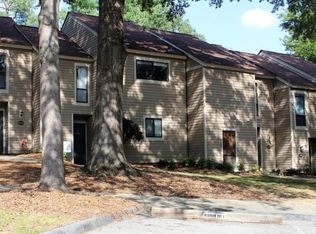 227 A Village Ln, Greensboro, NC 27409
