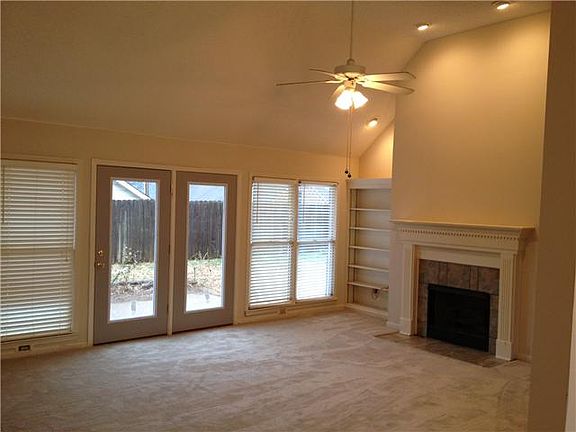 3rd image of 9345 Chimneyrock Blvd