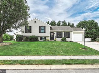 1662 Taylor Dr, Hanover, PA 17331