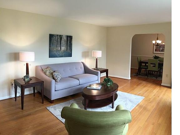 3rd image of 8107 Upham Dr