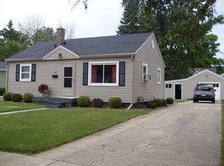 949 N Park St, Owosso, MI 48867