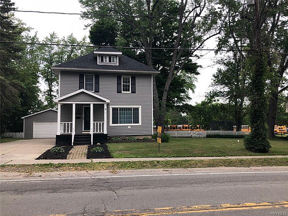 2nd image of 1724 Crittenden Rd